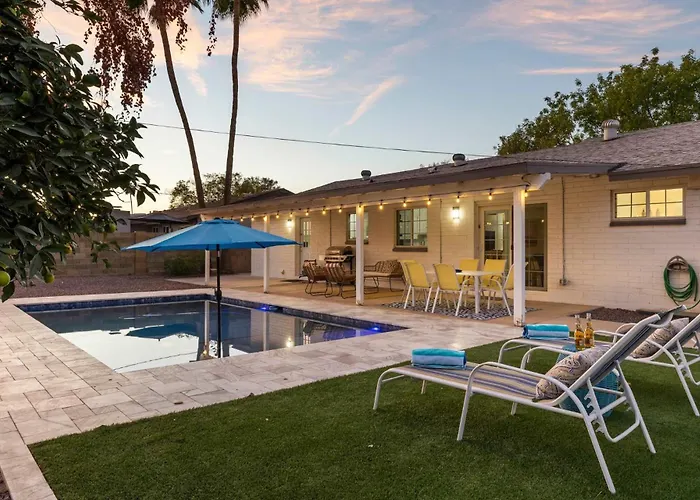 Shangri La - Boho Chic With Patio Pool & Grille Holiday home Phoenix
