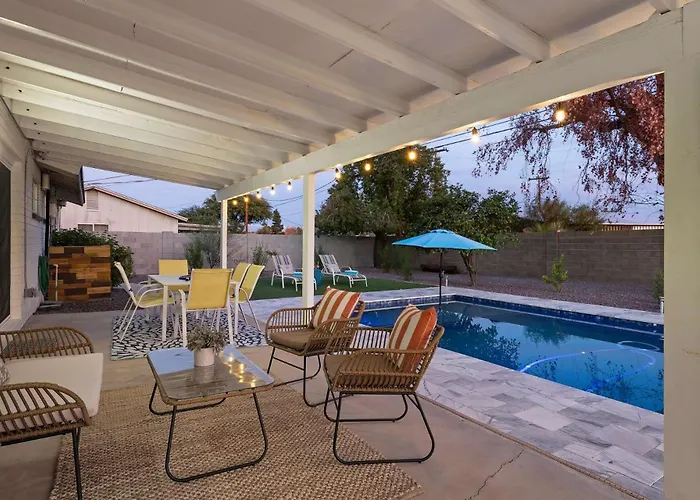 Shangri La - Boho Chic With Patio Pool & Grille Holiday home Phoenix